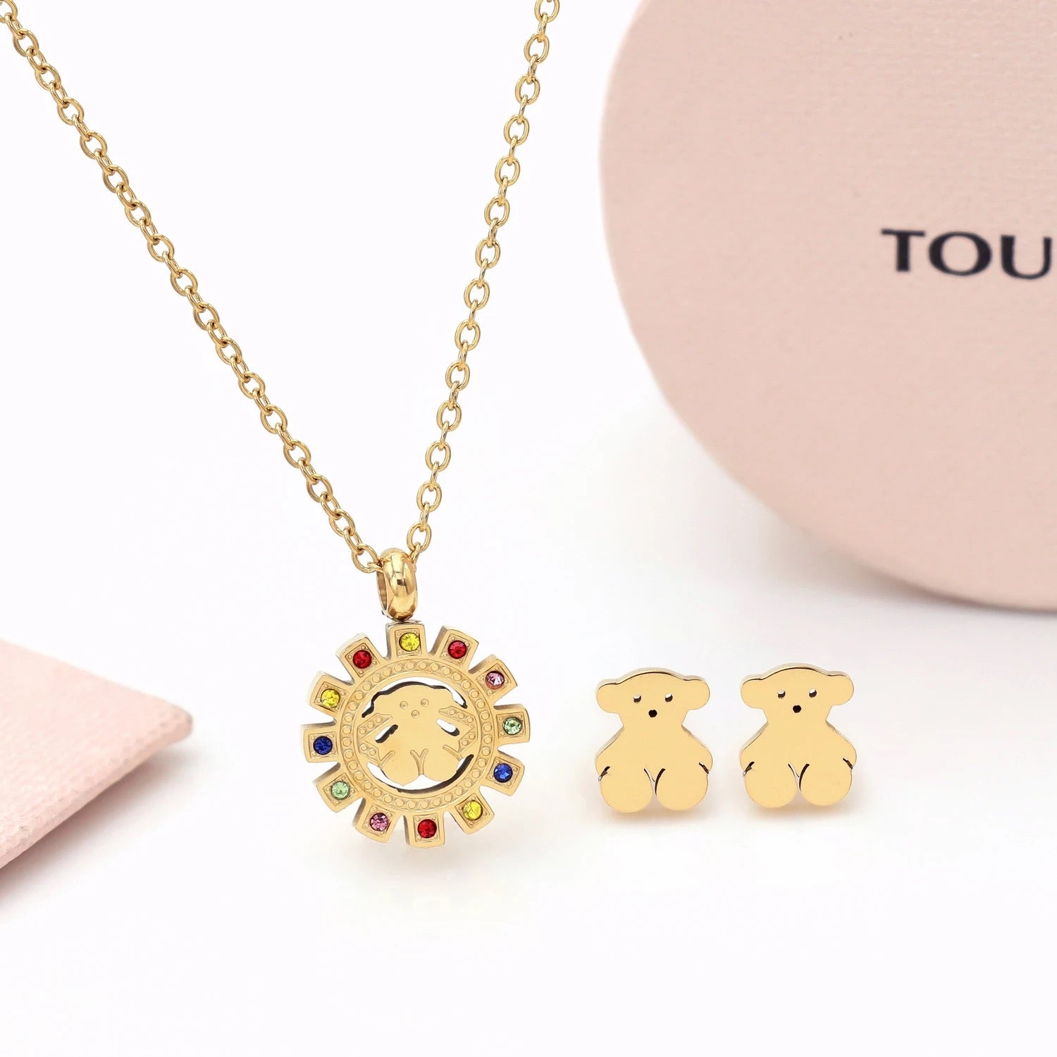 Tous 8