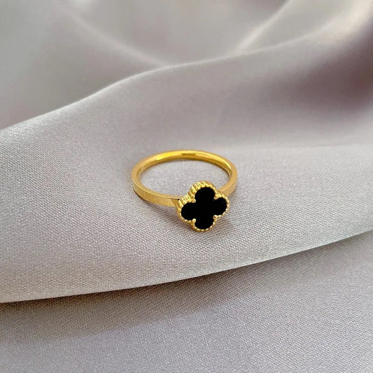 Anillo trebol Negro 4