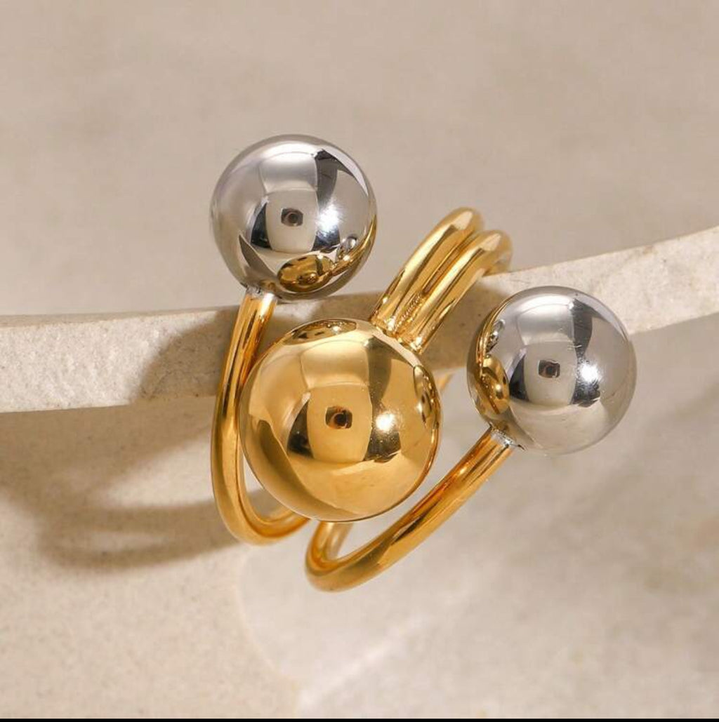 Isadora Ring