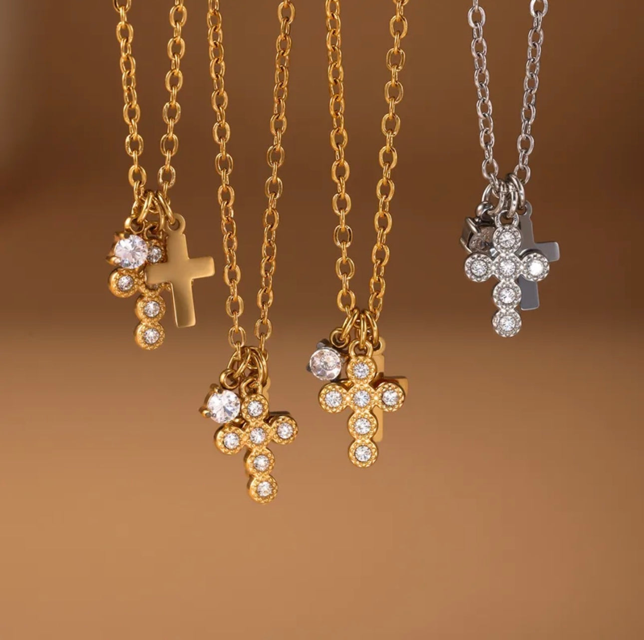 Cruz Necklace