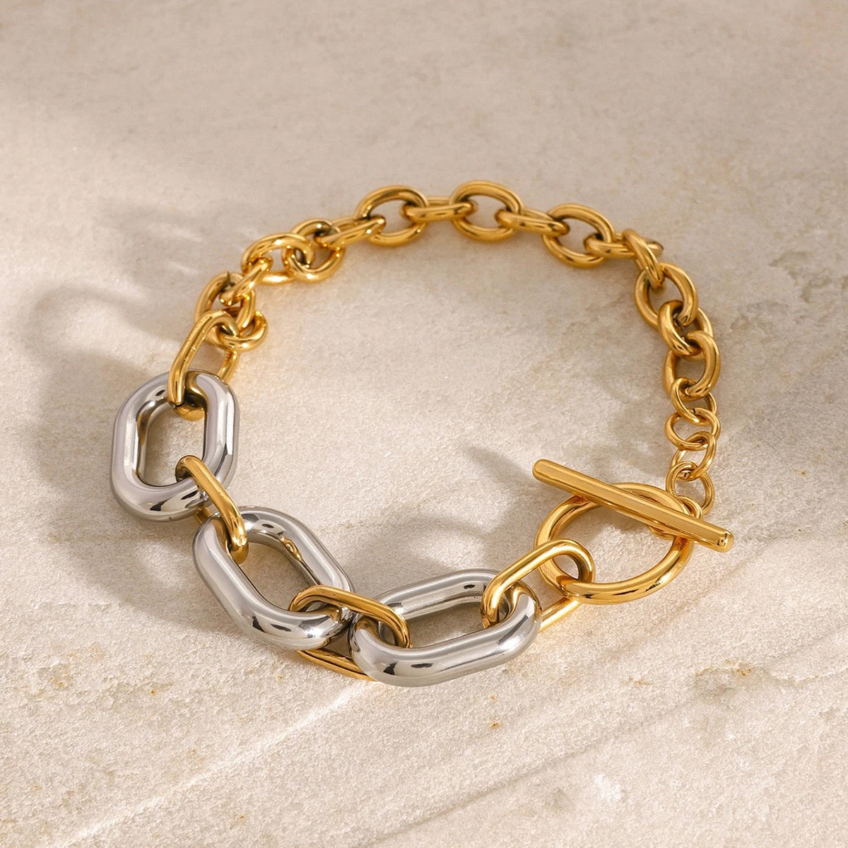 Anahia Bangle