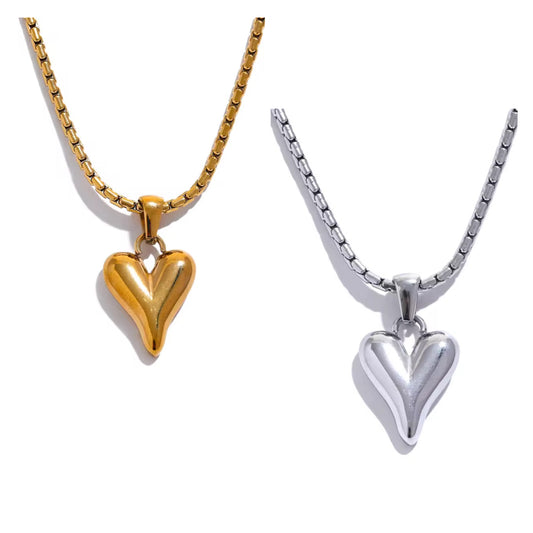 Corazón Valiente Neck