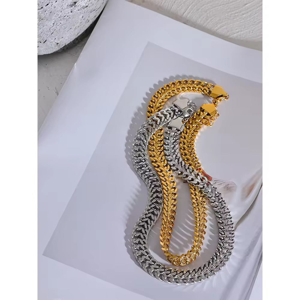 Cubana cadena Ancha