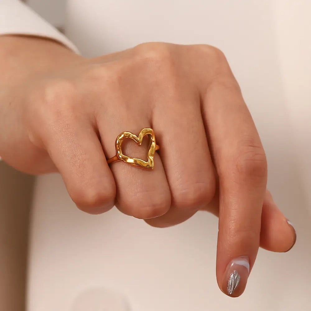 Alessia ring